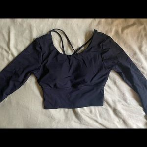 Astoria activewear long sleeve cropped sports bra